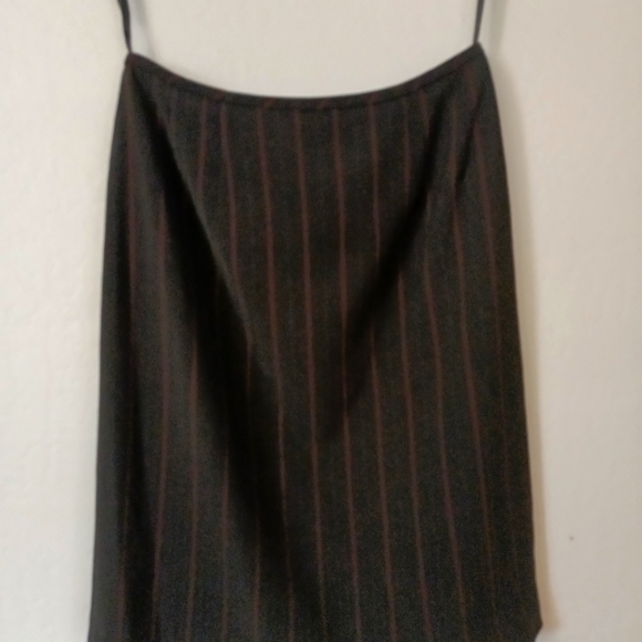 Tahari Blazer and Skirt 2 piece Suit, Black with Red/Grey Pinstripe - Picture 3 of 4